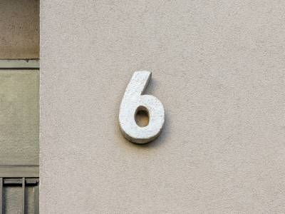 6 Takovska